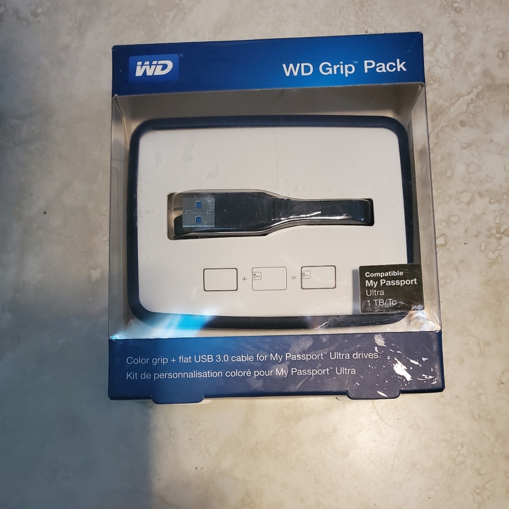Western Digital  Grip Pack NWOT